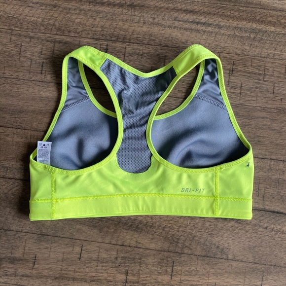 Neon yellow Nike pro bra/Excellent condition - Picture 3 of 5